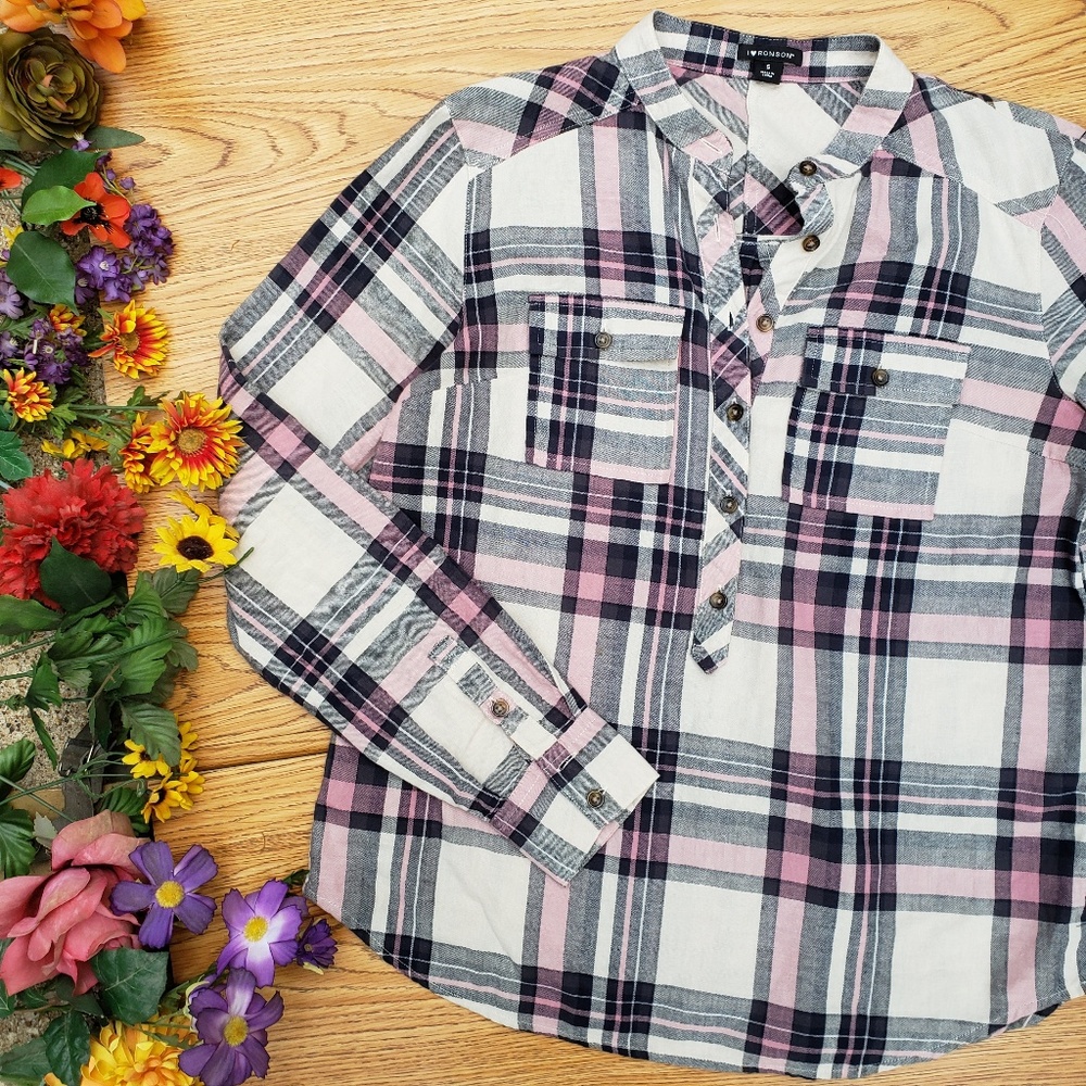 I ❤ Ronson Pink Blue Plaid Half Button Top